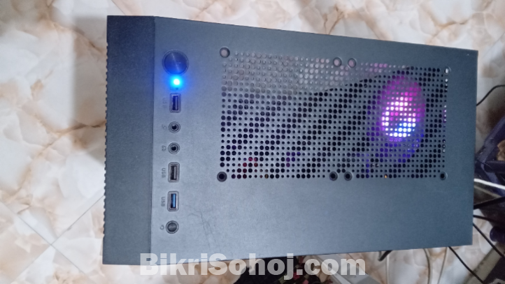 Desktop Computer MSI 16GB AMD Ryzen 5 SSD 512GB